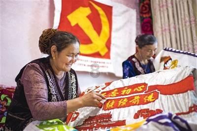 僵尸女友送月饼啦